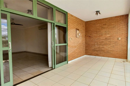 Casa à venda com 4 quartos, sendo 2 suítes, em Jardim Sumaré, Ribeirão Preto, SP