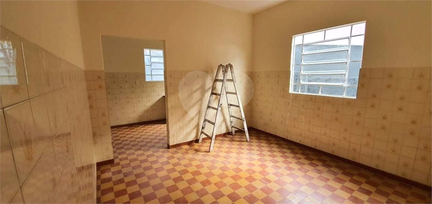 Casa à venda com 2 quartos no Centro, Vinhedo, SP