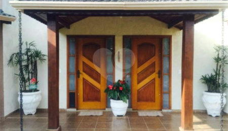 Sobrado à venda com 5 quartos, sendo 2 suítes,  em Seerra da Cantareira, Mairiporã, SP