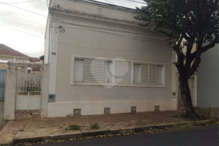 Casa à venda com 4 quartos no Centro, Araraquara, SP