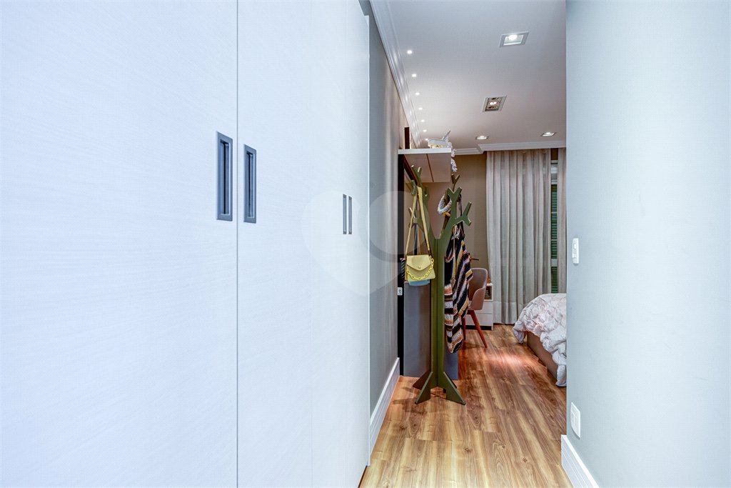 Casa à venda ou para alugar com 4 suítes no condomínio Ville de Vie, São Paulo - SP