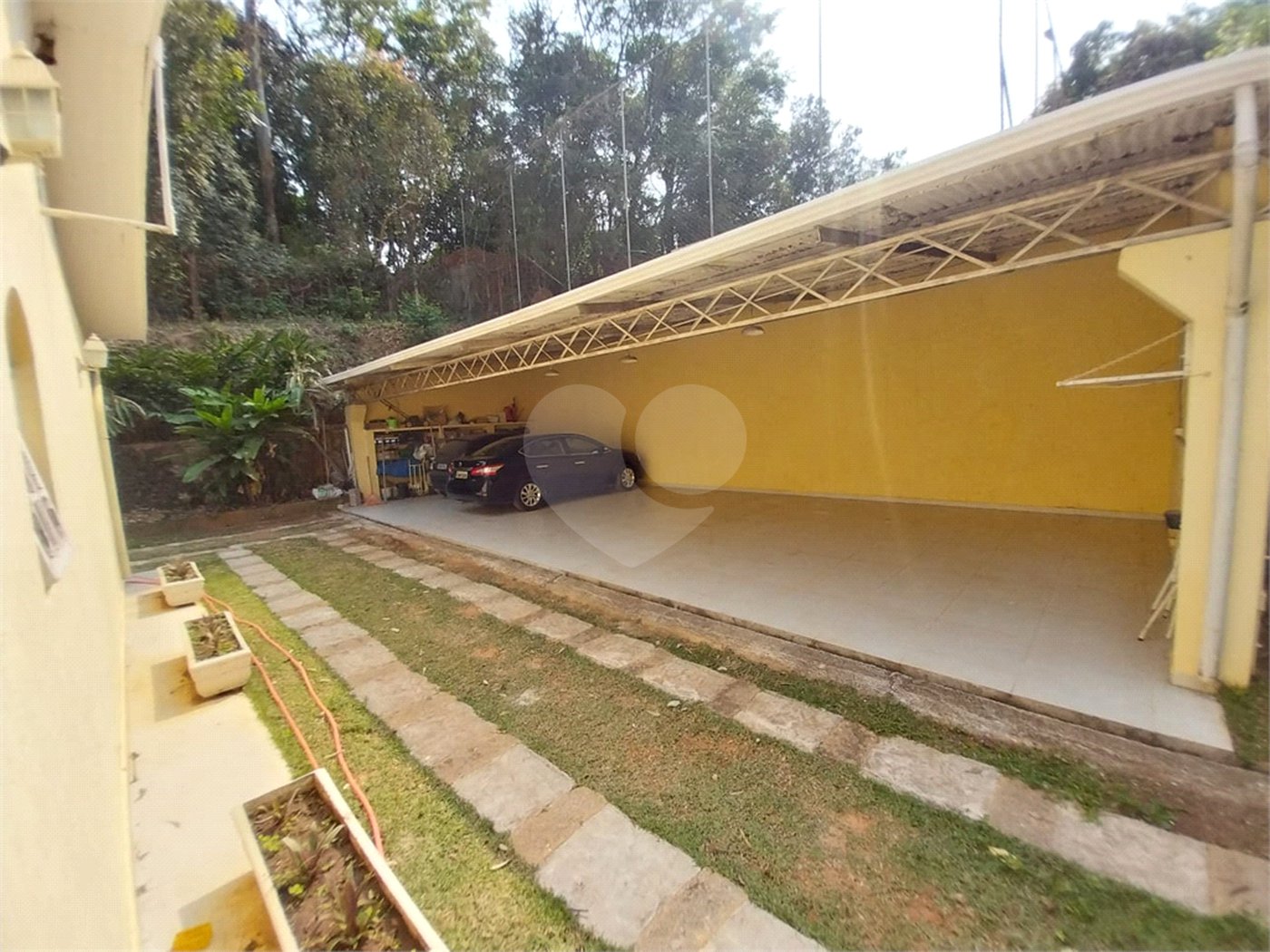 Chácara à venda ou para alugar com 3 quartos, sendo 1 suíte, em Chácaras Polozzi, Louveira, SP