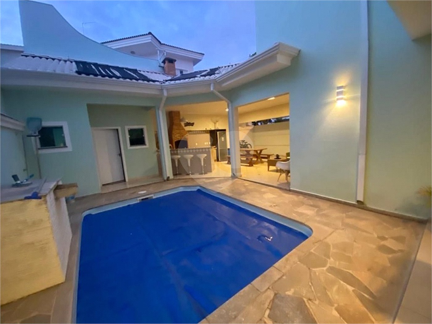 Casa à venda com 3 suítes no condomínio Villa dos Inglezes, Sorocaba - SP