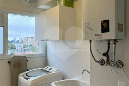 Apartamento à venda com 2 quartos em Santo Amaro, São Paulo, SP