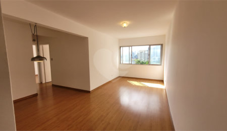 Apartamento à venda com 2 quartos em Santo Amaro, São Paulo, SP