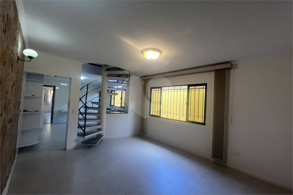 Sobrado à venda com 5 quartos, sendo 2 suítes,  em Jaçanã, São Paulo, SP