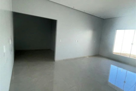 Casa à venda com 3 quartos, sendo 1 suíte, em Loteamento Jardim Europa, Balsas, MA
