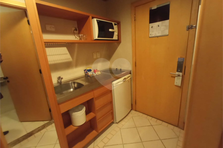 Flat à venda com 1 quarto em Santana, São Paulo, SP