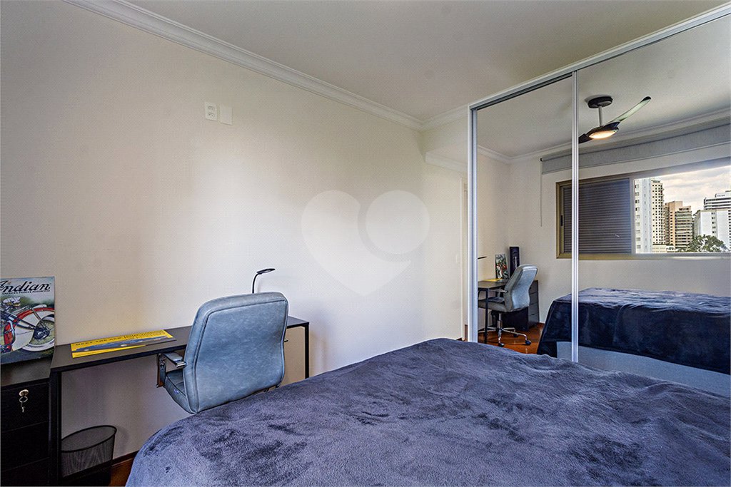 Apartamento à venda com 4 quartos, sendo 3 suítes, em Morumbi, São Paulo, SP