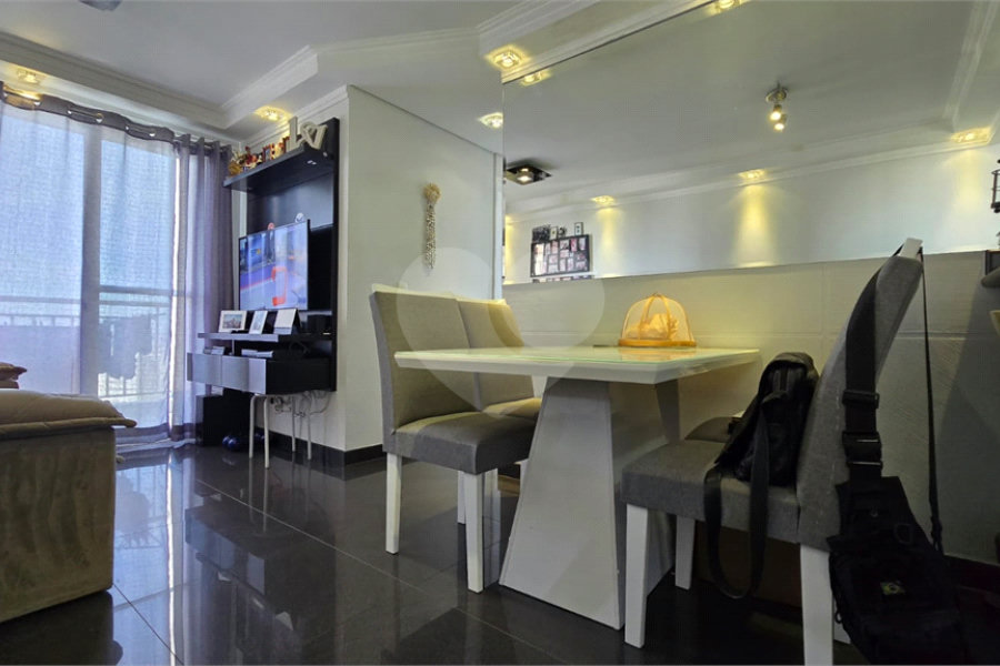 Apartamento à venda com 3 quartos, sendo 1 suíte, em Jardim Íris, São Paulo, SP