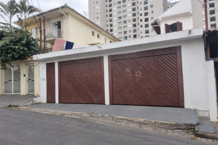 Sobrado à venda ou para alugar com 3 quartos, sendo 2 suítes,  em Ferreira, São Paulo, SP