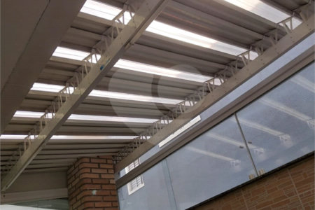 Casa à venda com 3 quartos, sendo 1 suíte, no condomínio Villagio Esperanza, Guarulhos - SP