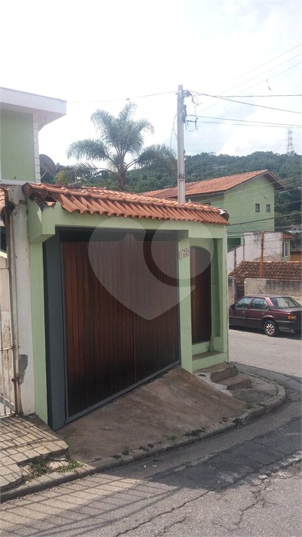 Sobrado à venda com 3 quartos, sendo 1 suíte, em Horto, São Paulo, SP