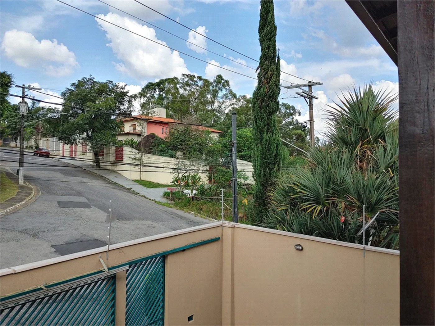 Casa à venda com 4 quartos, sendo 2 suítes, em Parque dos Príncipes, São Paulo, SP