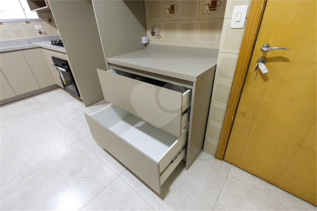 Apartamento à venda com 3 quartos, sendo 1 suíte, em Perdizes, São Paulo, SP
