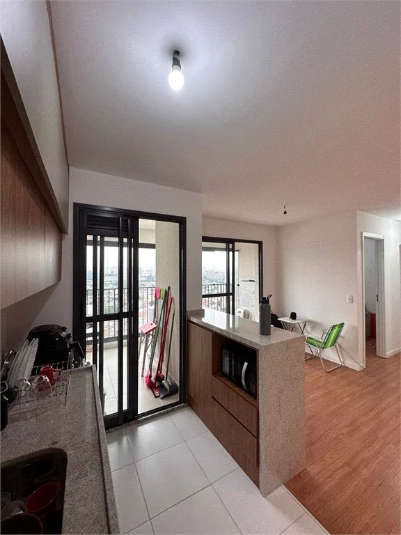 Apartamento à venda com 3 quartos, sendo 1 suíte, em Vila Anastácio, São Paulo, SP