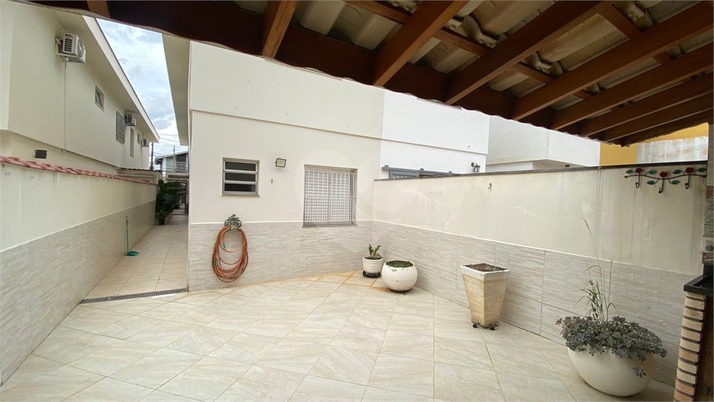 Sobrado à venda com 3 quartos, sendo 2 suítes,  em Jardim Brasil (zona Sul), São Paulo, SP