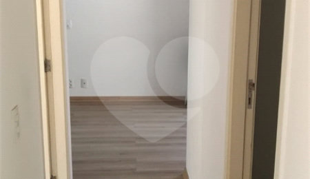 Apartamento à venda com 3 quartos, sendo 1 suíte, em Vila Caraguatá, São Paulo, SP