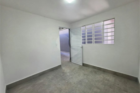 Casa à venda com 3 quartos, sendo 1 suíte, no condomínio Residencial Jardim das Palmeiras, Vinhedo - SP