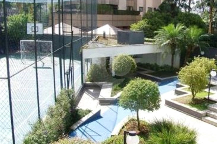 Apartamento à venda com 3 quartos, sendo 1 suíte,  em Morumbi, São Paulo, SP