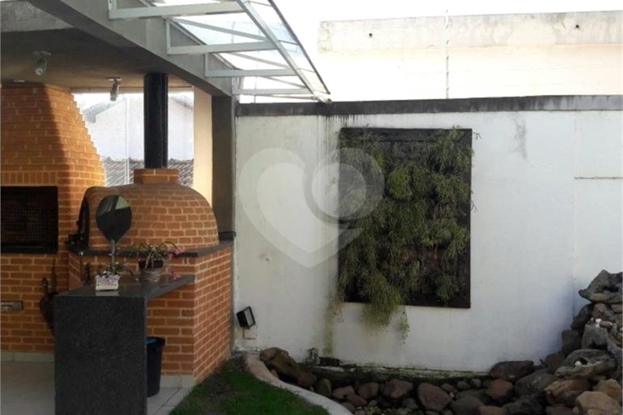 Sobrado à venda com 3 suítes em Tremembé, São Paulo, SP