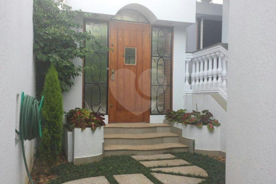 Casa à venda com 3 suítes em Jardim Franca, São Paulo, SP