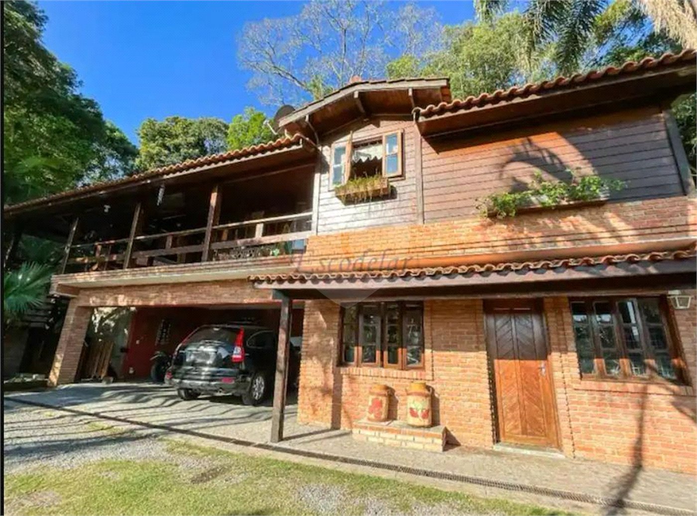 Casa à venda com 3 quartos, sendo 1 suíte, no condomínio Associação Reserva das Hortênsias, Mairiporã - SP