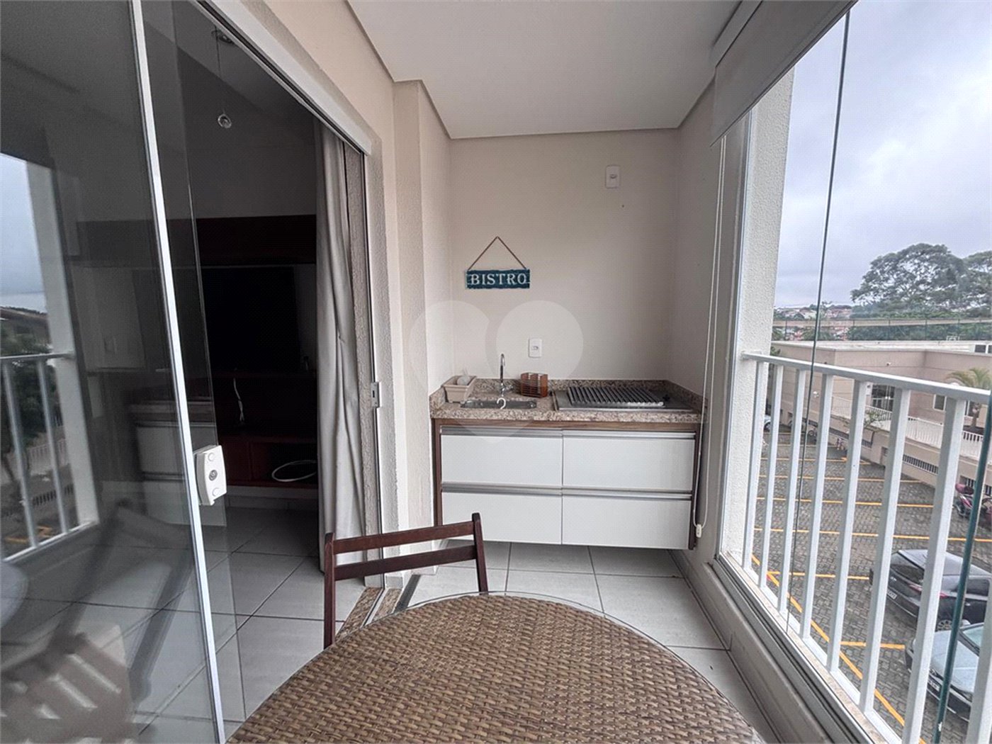 Apartamento à venda com 3 quartos, sendo 1 suíte,  em Parque Três Meninos, Sorocaba, SP