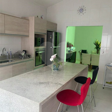 Casa à venda com 3 quartos, sendo 1 suíte,  em Vila Oliveira, Mogi das Cruzes, SP