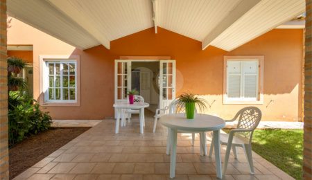 Casa à venda com 6 quartos, sendo 4 suítes,  em Barequeçaba, São Sebastião, SP