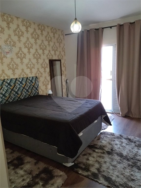 Sobrado à venda com 3 quartos em Artur Alvim, São Paulo, SP