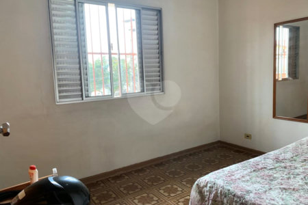 Sobrado à venda com 3 quartos em Jardim Oriental, São Paulo, SP