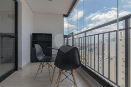 Apartamento de 33m² com 1 Quarto e 1 Vaga à Venda na Vila Mariana