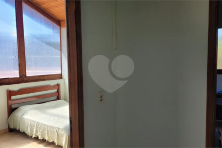 Casa em Condomínio, no Parque Sabará