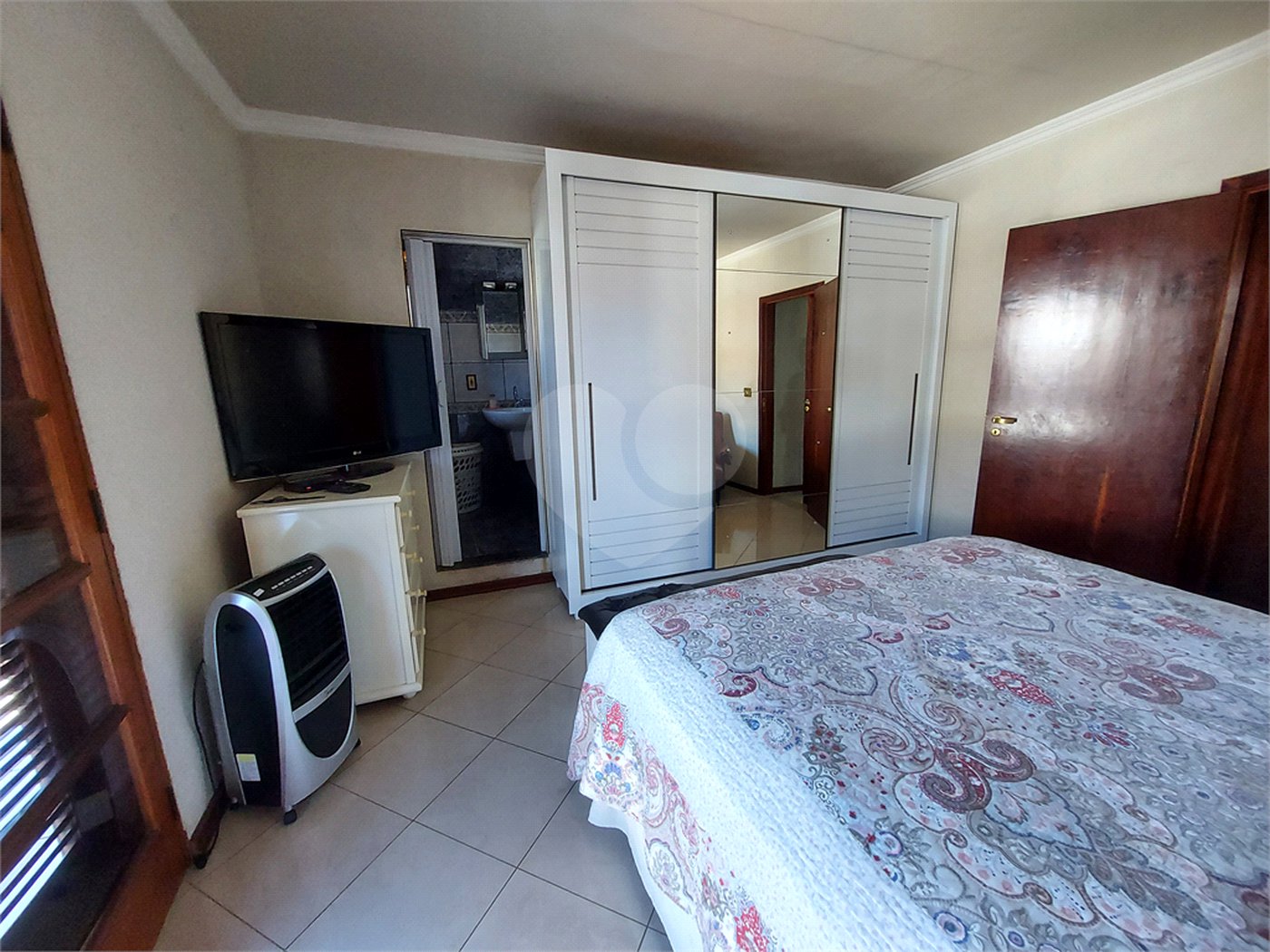 Casa à venda com 5 quartos, sendo 1 suíte, em Santa Claudina, Vinhedo, SP