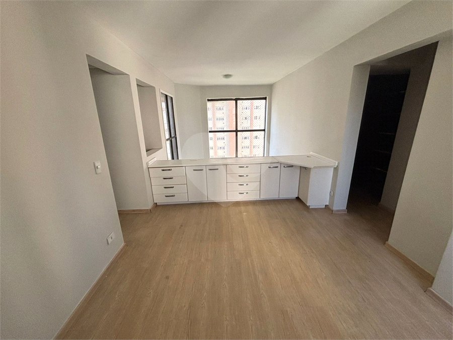 Apartamento à venda ou para alugar com 1 suíte em Vila Suzana, São Paulo, SP