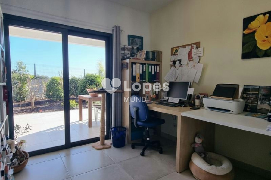 Casa com 3 quartos à venda em Mexilhoeira Grande, Portimão, Portugal – Piscina