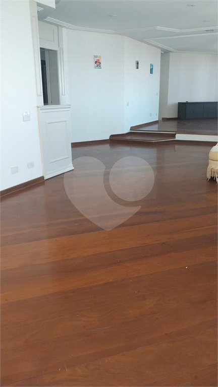Apartamento à venda ou para alugar com 5 quartos, sendo 3 suítes,  em Tatuapé, São Paulo, SP