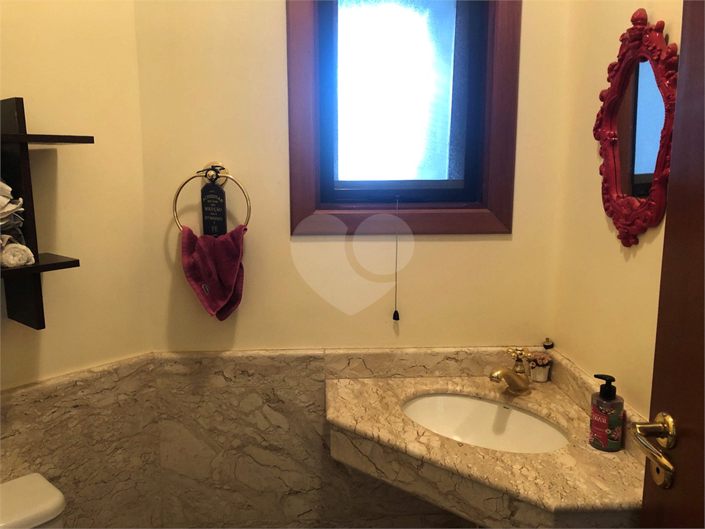 Casa à venda com 3 quartos, sendo 2 suítes,  no condomínio Aruã, Mogi das Cruzes - SP