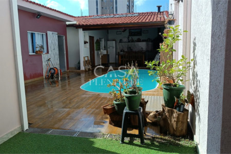 Casa à venda com 3 quartos, sendo 1 suíte,  em Jardim Americano, Sorocaba, SP