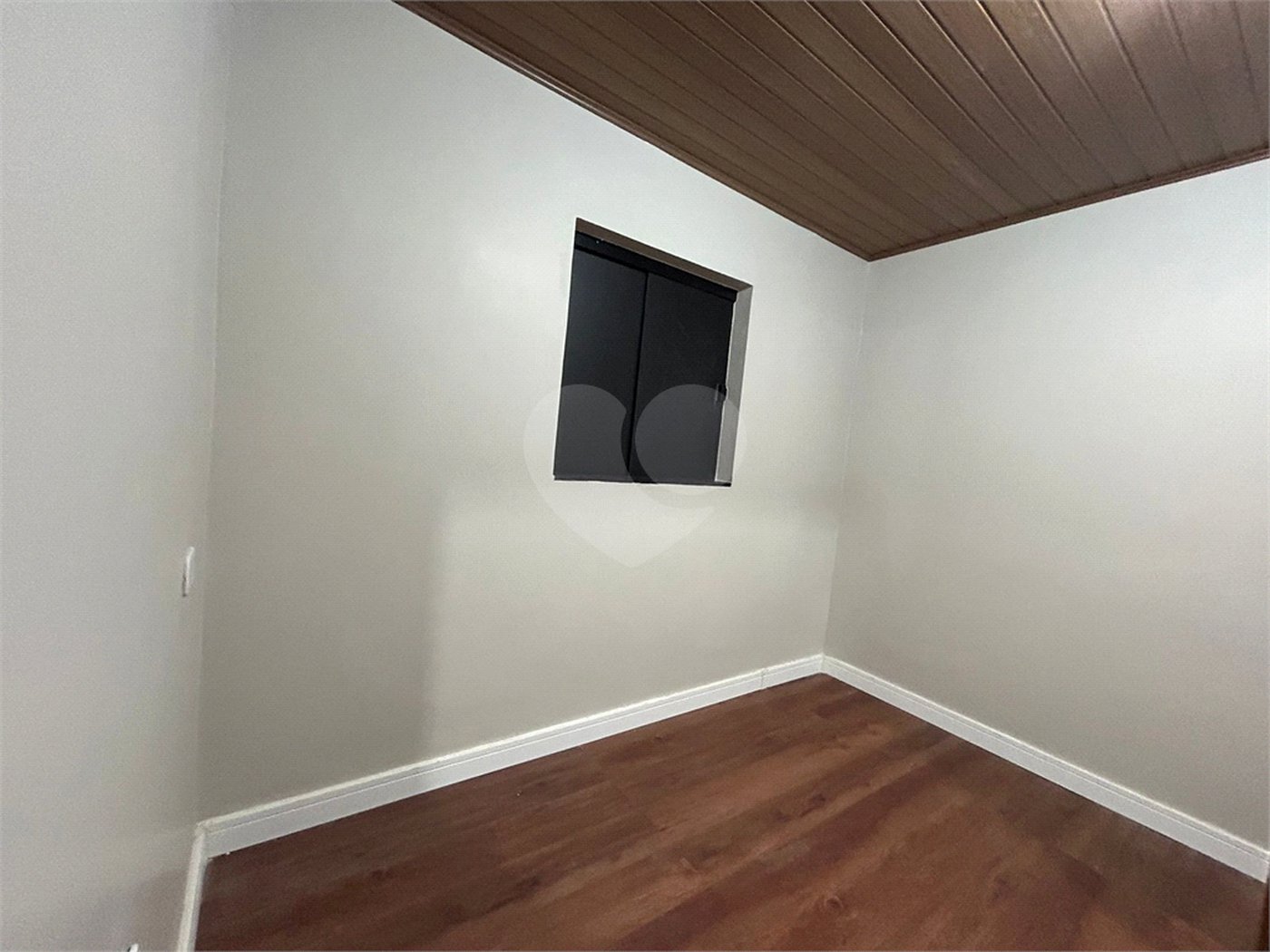 Casa à venda com 4 quartos, sendo 1 suíte, no Centro, Cravinhos, SP