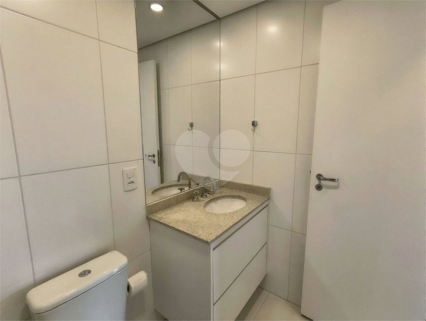 Apartamento à venda com 2 quartos, sendo 1 suíte, em Santo Amaro, São Paulo, SP