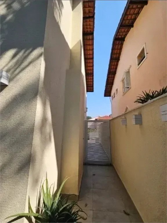 Casa à venda com 3 quartos, sendo 2 suítes, no condomínio Vila Borghese, São Paulo - SP