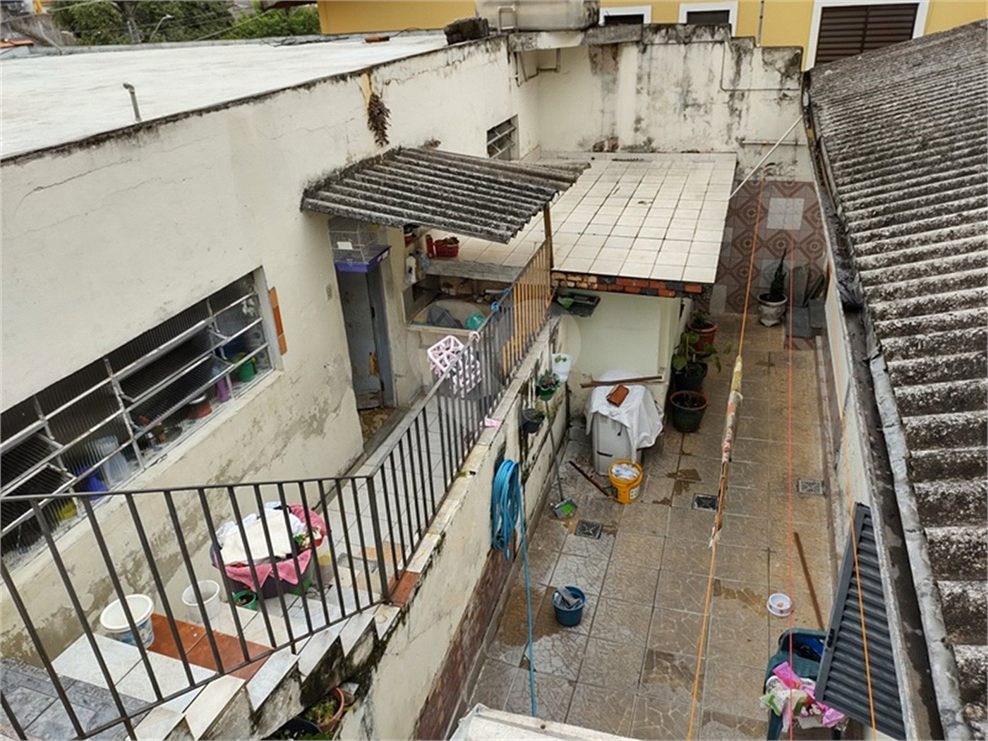 Prédio à venda com 4 quartos, sendo 1 suíte, em Tremembé, São Paulo, SP