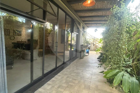Casa à venda com 3 suítes no condomínio Campo de Toscana, Vinhedo - SP