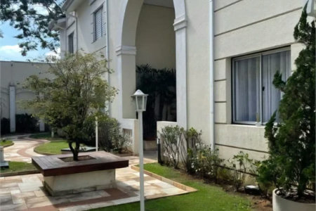 Casa à venda com 3 quartos, sendo 1 suíte, no condomínio Villas de São Francisco, São Paulo - SP
