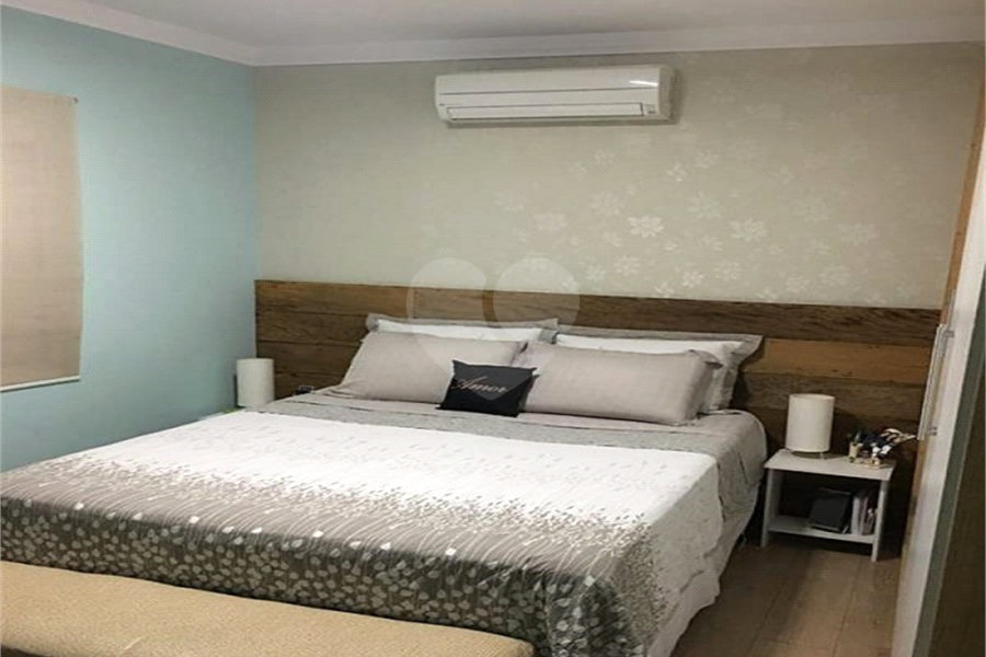 Casa à venda com 3 quartos, sendo 1 suíte, no condomínio 658, São Paulo - SP