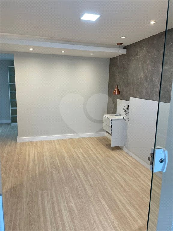 Cobertura à venda com 3 quartos, sendo 2 suítes, em Cachamorra, Rio de Janeiro, RJ