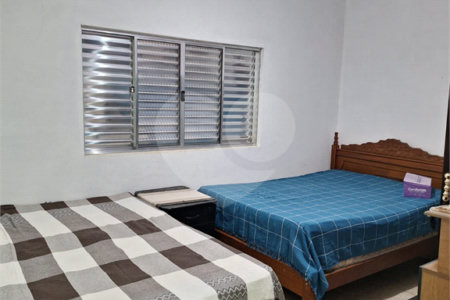 Chácara à venda ou para alugar com 3 quartos, sendo 1 suíte,  em Parque Residencial Itapeti, Mogi das Cruzes, SP