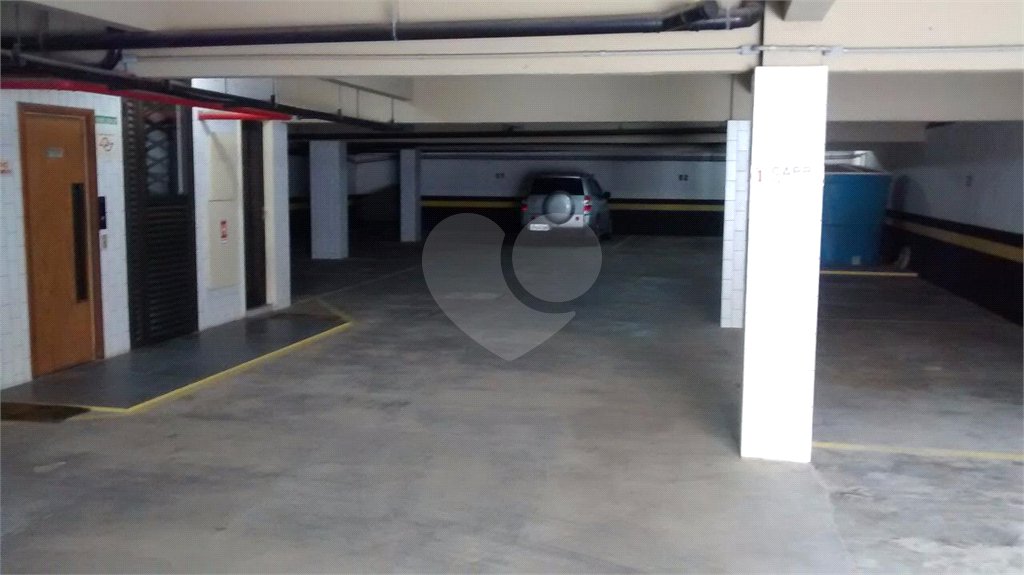 Apartamento à venda com 3 quartos, sendo 1 suíte, em Parque Enseada, Guarujá, SP